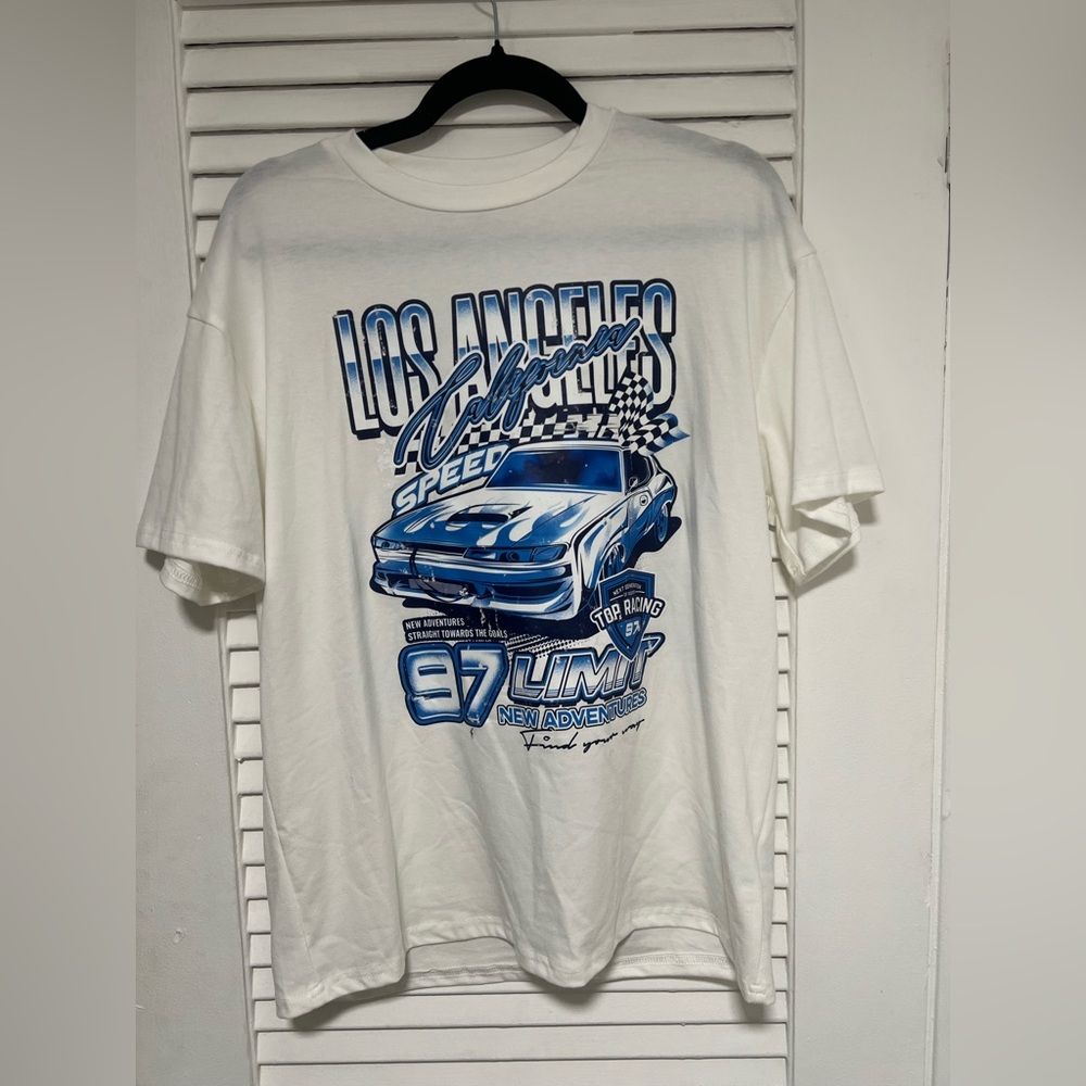 Los Angeles California Racing Graphic T-Shirt 🤍